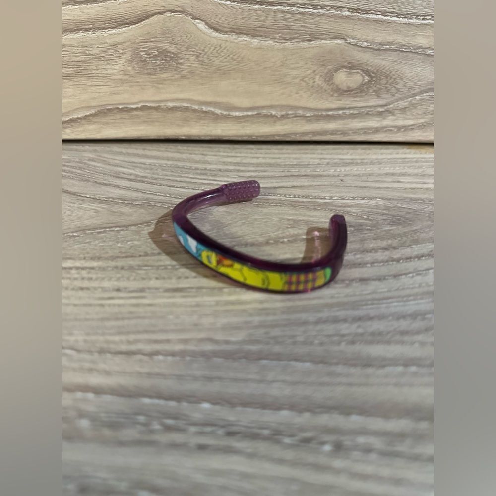 Toothbrush bracelet - Picture 2 of 4